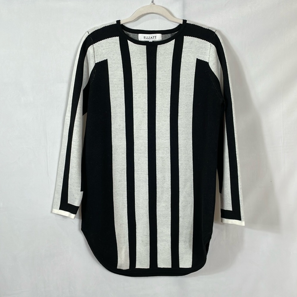 Elliott Sweater Dress Tunic Size S Black And White EUC Like New